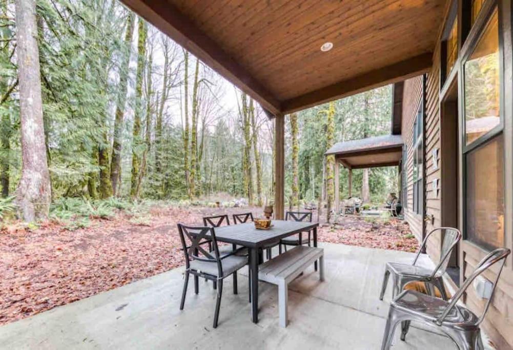 Modern Retreat In Mt Hood Oregon Resort Welches Экстерьер фото