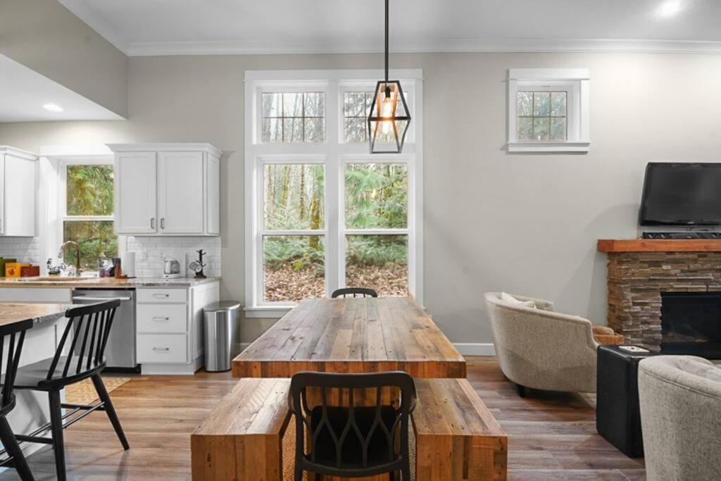 Modern Retreat In Mt Hood Oregon Resort Welches Экстерьер фото